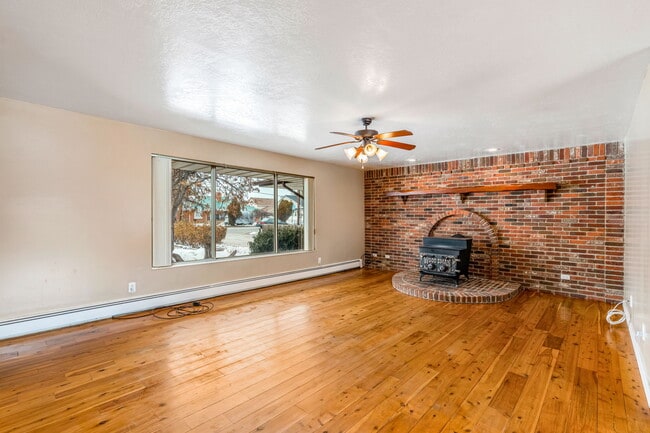 Building Photo - 4195 S 900 E