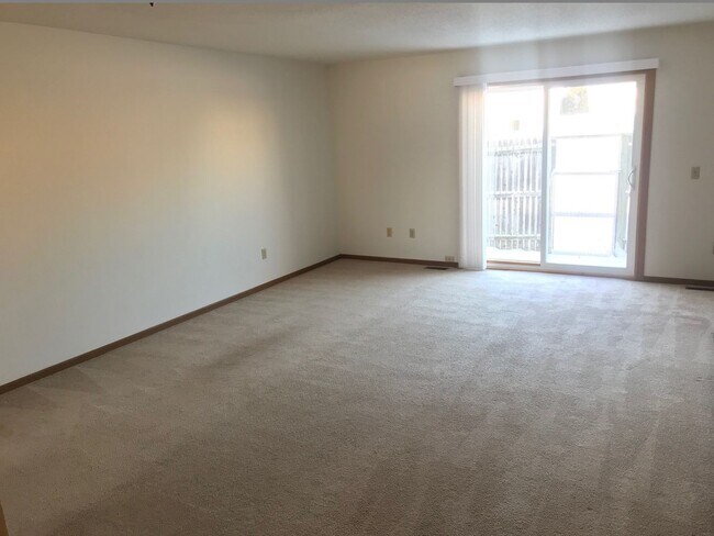 Foto del edificio - 2803-2811 Scarlet Oak Dr