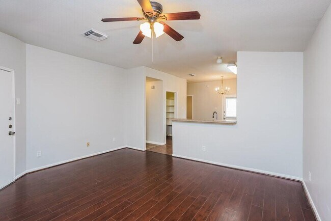 Building Photo - 20922 Neelie Ct