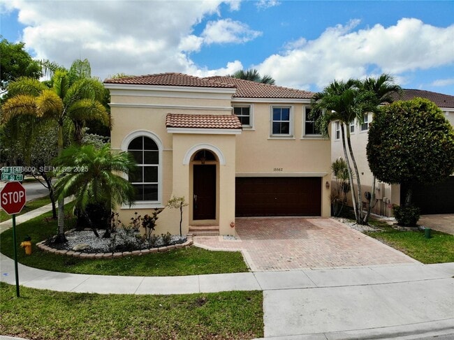 Foto del edificio - 15562 SW 50th Ct