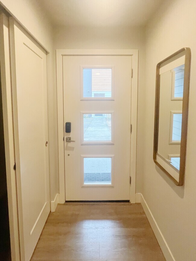 Foto del edificio - 18236 73rd Ave NE