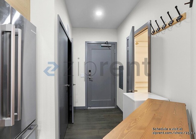 Foto del edificio - 11903 NE 128th St