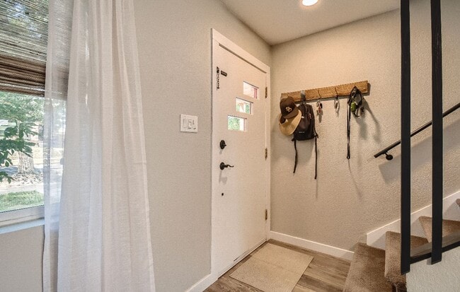 Building Photo - Modernistic Sunnyside Townhome Available M...
