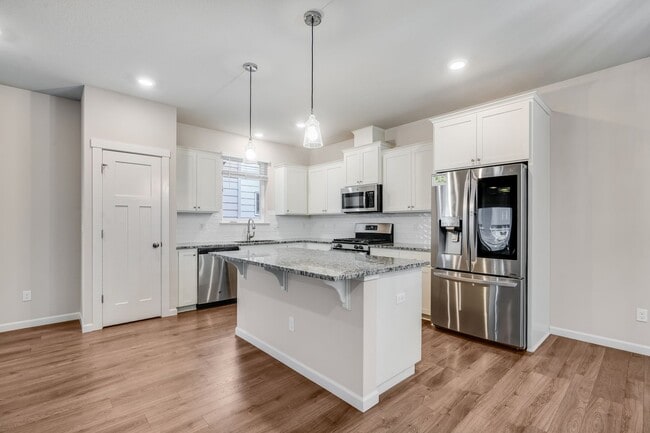 Foto del edificio - Beautiful 4 Bed, 3 Bath Rental Home in Hillsboro!