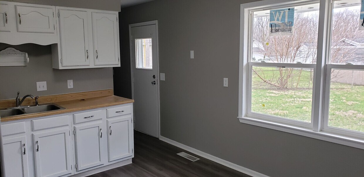 Primary Photo - 3 bedroom 1 bath
