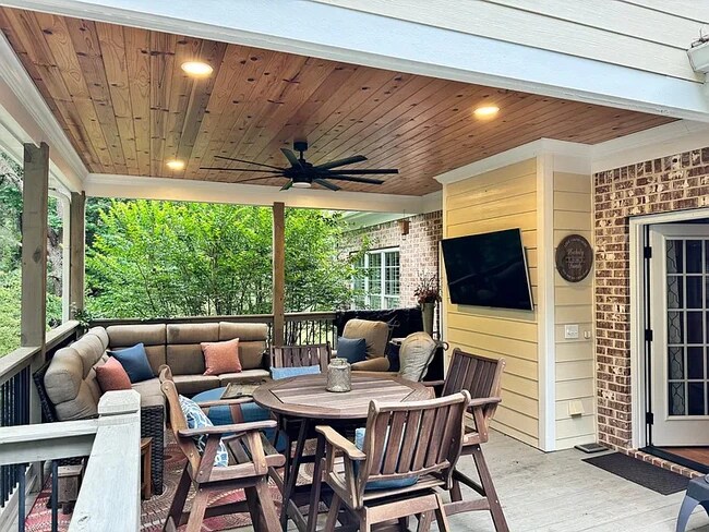 Foto del edificio - 1161 Southwind Dr