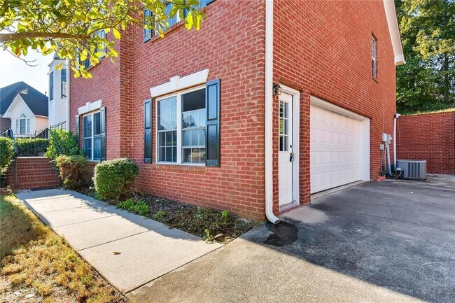 Foto del edificio - 4640 Admiral Ridge Way SW