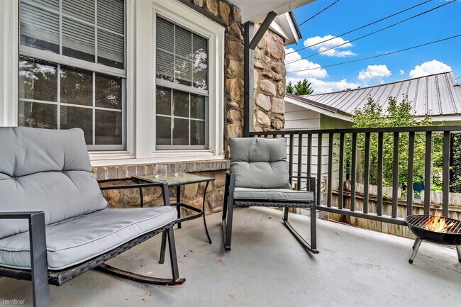 Foto del edificio - 3 br, 2 bath House - 122 Fountain Way