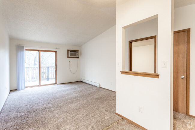 2BR, 1.5BA - 832 SF - Elmcrest