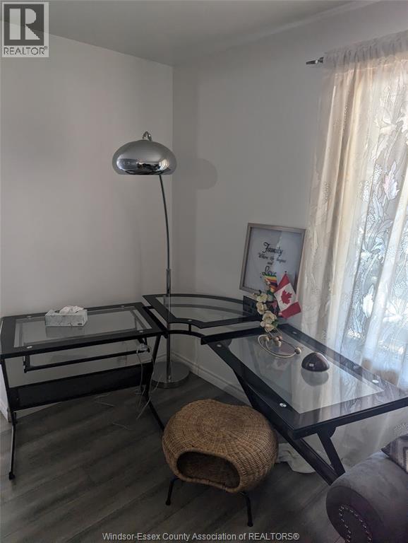 Building Photo - 856 Pillette Rd