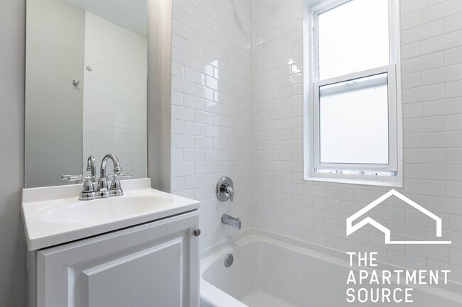 Foto del edificio - 4403 N La Crosse Ave