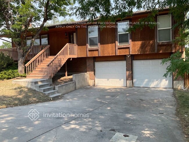 Building Photo - 1290 Hans Brinker Ln