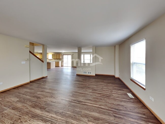 Building Photo - 3229 Kenilworth Ln