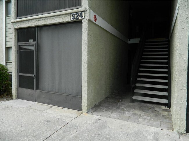 Foto del edificio - 924 N Lake Destiny Rd