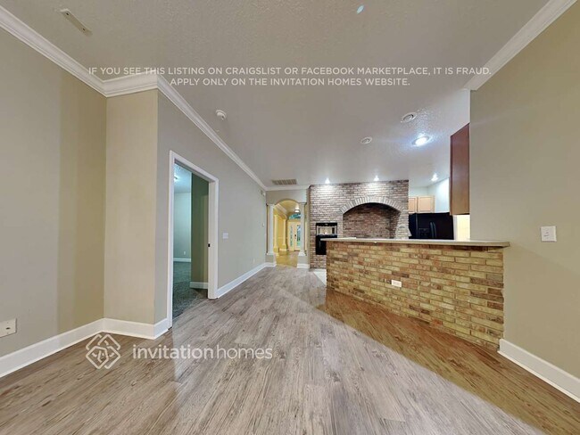 Foto del edificio - 6311 Bridgecrest Dr