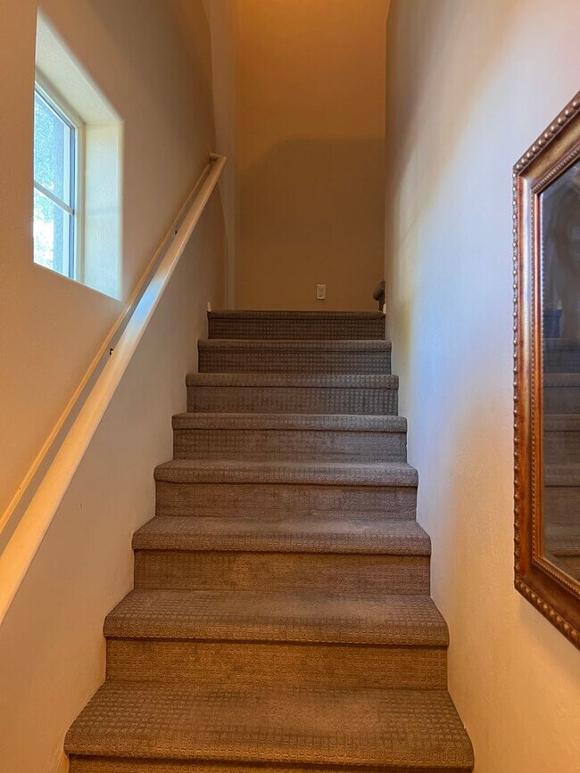 Building Photo - WINTER SPECIAL TWO weeks free on any lease...