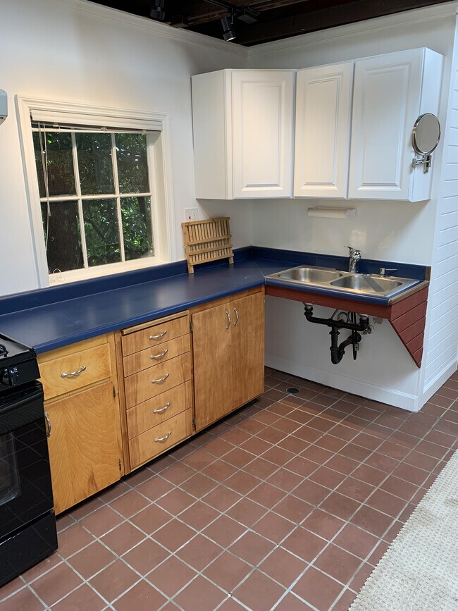 20 Crescent Ave, Sausalito, CA 94965 Townhome Rentals in Sausalito CA