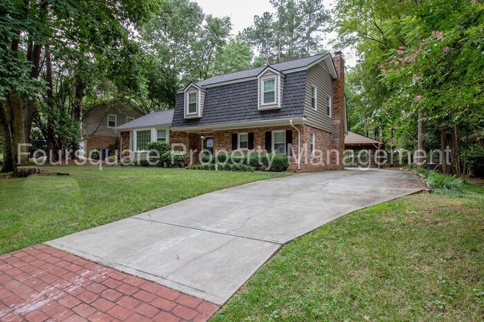 Primary Photo - 1016 Cedarhurst Dr