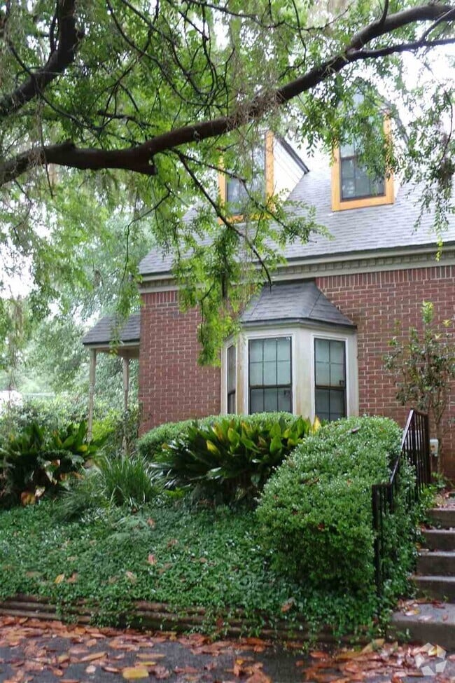 Apartments for Rent Near Florida State University Tallahassee, FL