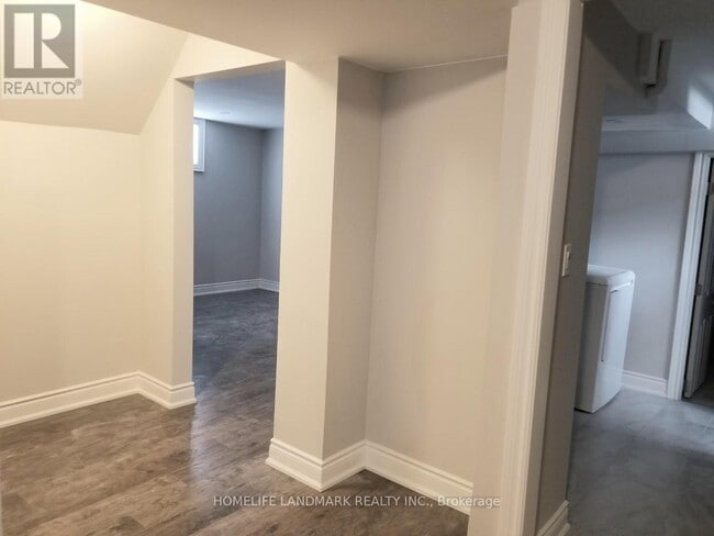 Photo du bâtiment - 12 Ottawa Ct