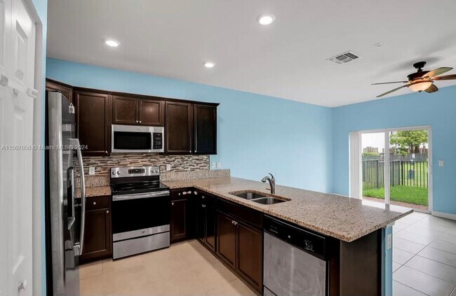 Building Photo - 5270 Ellery Ter