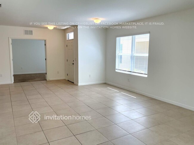 Foto del edificio - 7521 W Lenox Cir