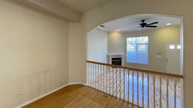 Foto del edificio - 5730 S Glennie Ln