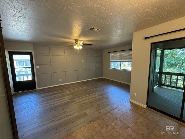 Building Photo - 500 Grant St