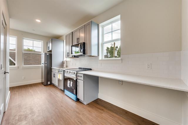 Foto del edificio - 5317 Reiger Ave