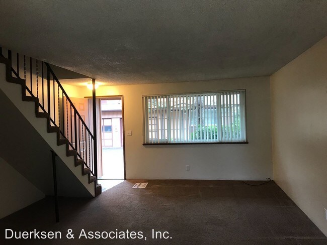 Foto del edificio - 619-621 SE Lilly Ave