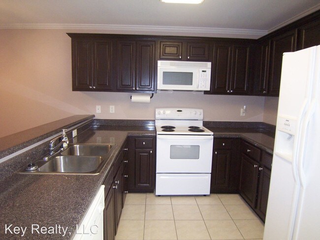 Foto del edificio - 2 br, 2 bath House - 549-G Versailles Blvd