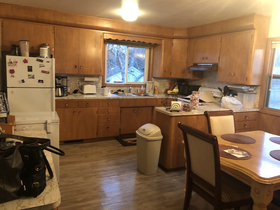 Primary Photo - 516 N 19th St