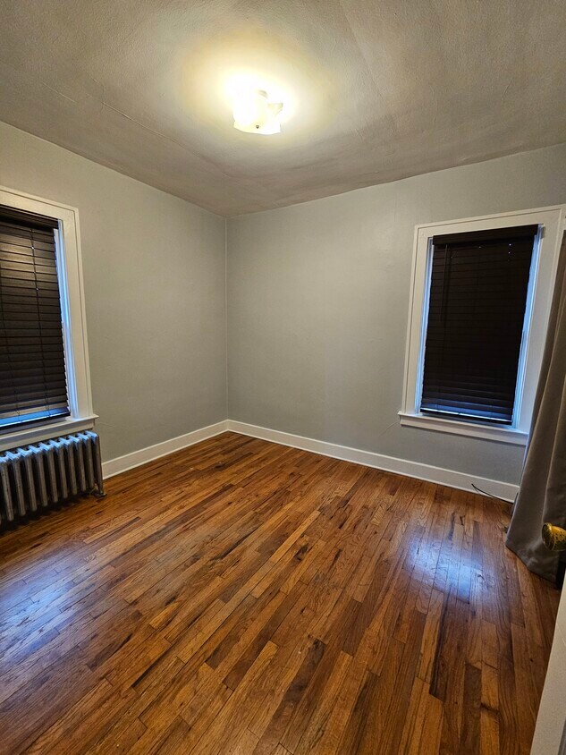 Foto principal - 3380 Evaline St