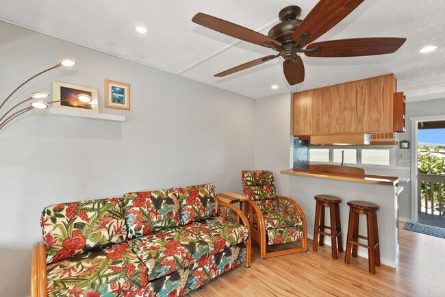 Foto del edificio - 1 Bed/1 Bath in the heart of Kailua-Kona!!