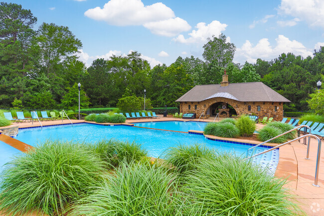 Pool - Creekside of Auburn