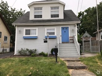 Building Photo - 2811 Robertson Ave