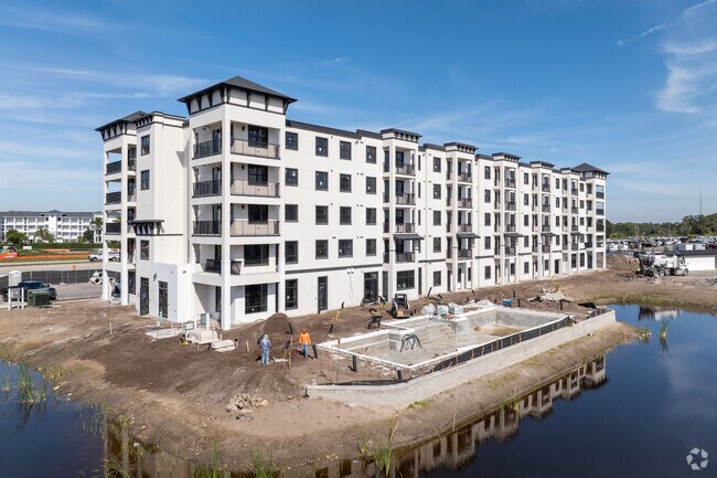 Building Photo - Evergreen Pine Island