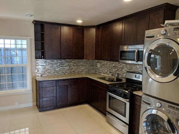 Foto principal - 5232 W Olympic Blvd