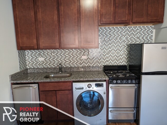 Building Photo - 510 W Arlington Pl