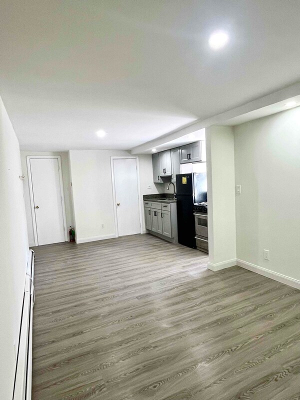 Building Photo - 23 Pompton Rd