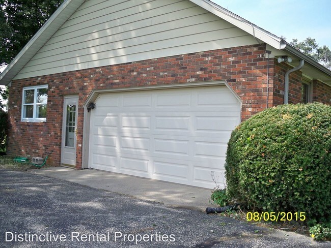 Building Photo - 4 br, 2.5 bath House - 4428 N 800 W