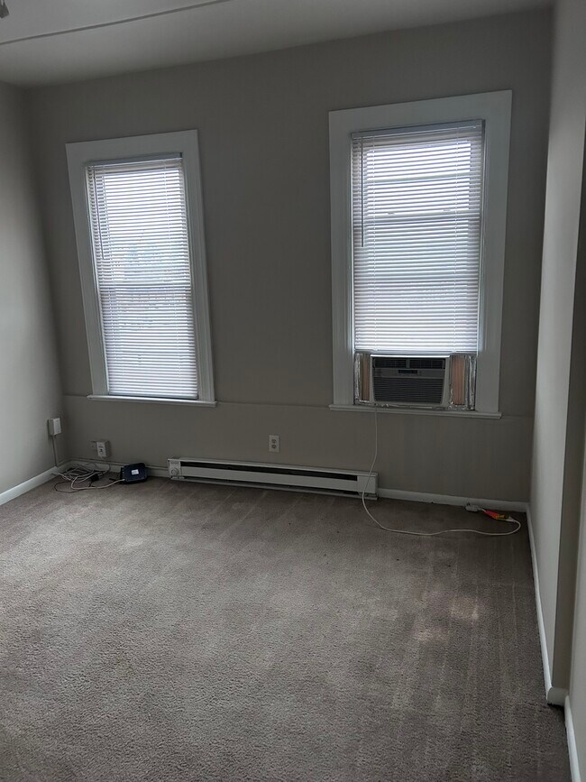 Foto del edificio - 74 E Engler St