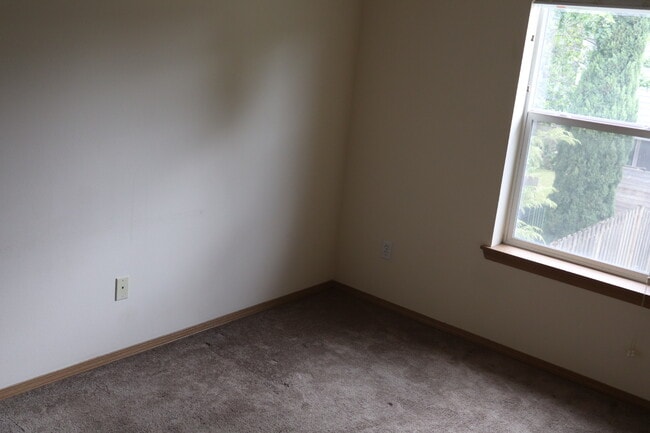 Foto del edificio - 8464 N Hendricks St