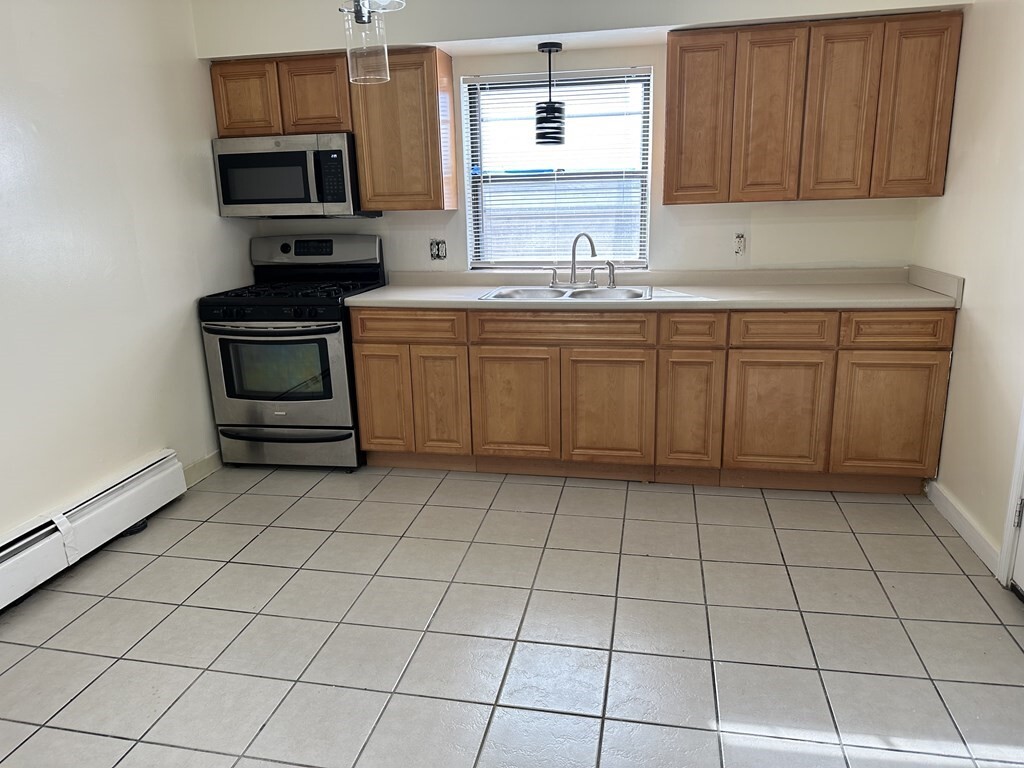 3 Bedroom Apartment For Rent Brockton Ma