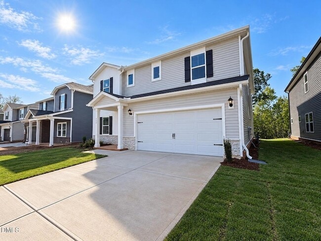 Building Photo - 744 Red River Dr