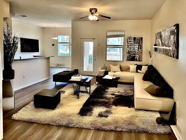 Photo - 1307 Priory Cir Townhome