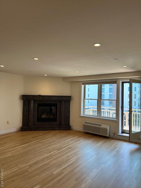 Foto del edificio - 125 E Broadway