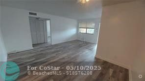 Building Photo - 850 E Commercial Blvd