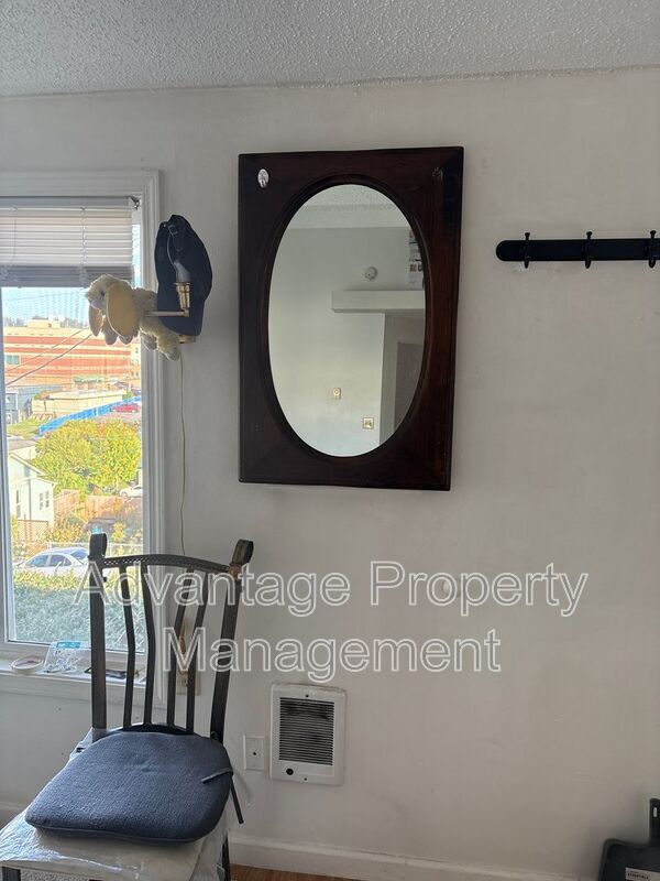 Foto del edificio - 146 SW Cottage St