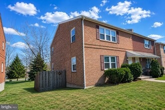Building Photo - 5081 Defford Pl